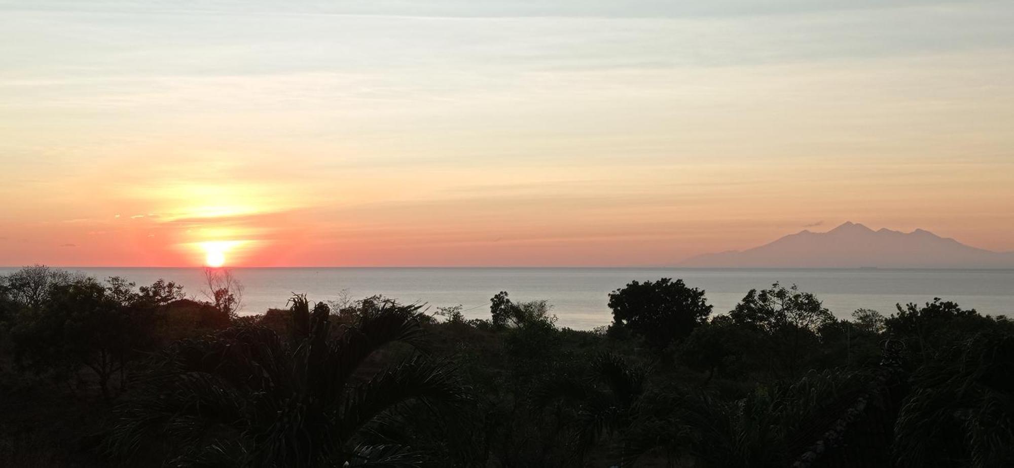 Khrisna Sunrise Homestay Tulamben Стая снимка