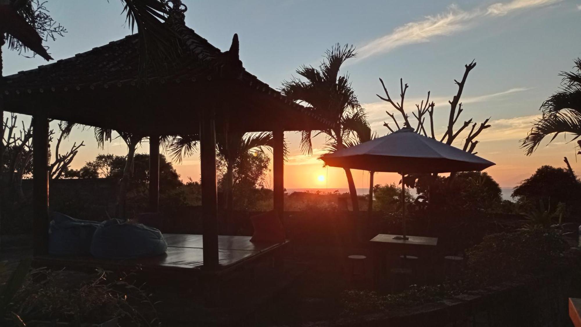 Khrisna Sunrise Homestay Tulamben Стая снимка